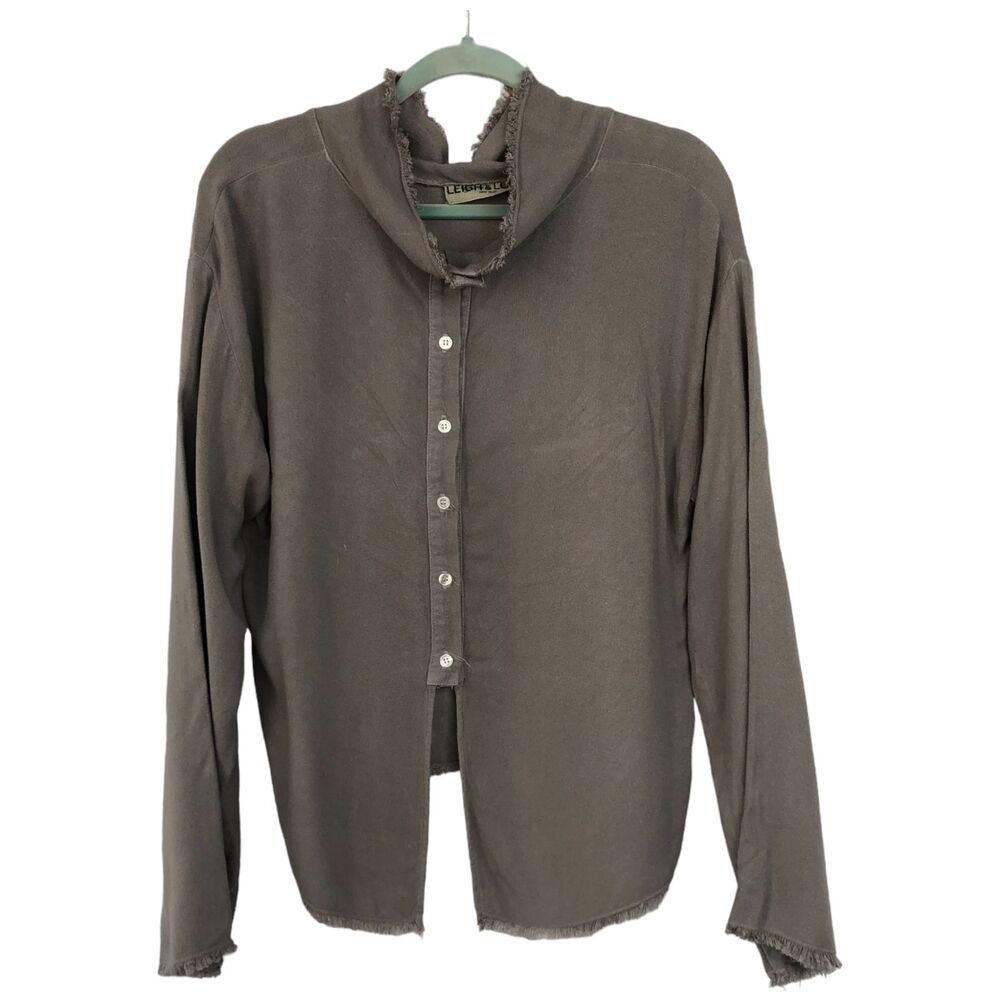 Leigh and Luca Slouchy Long‎ Sleeve Lagen Look Minimalist Button Up Top Size M